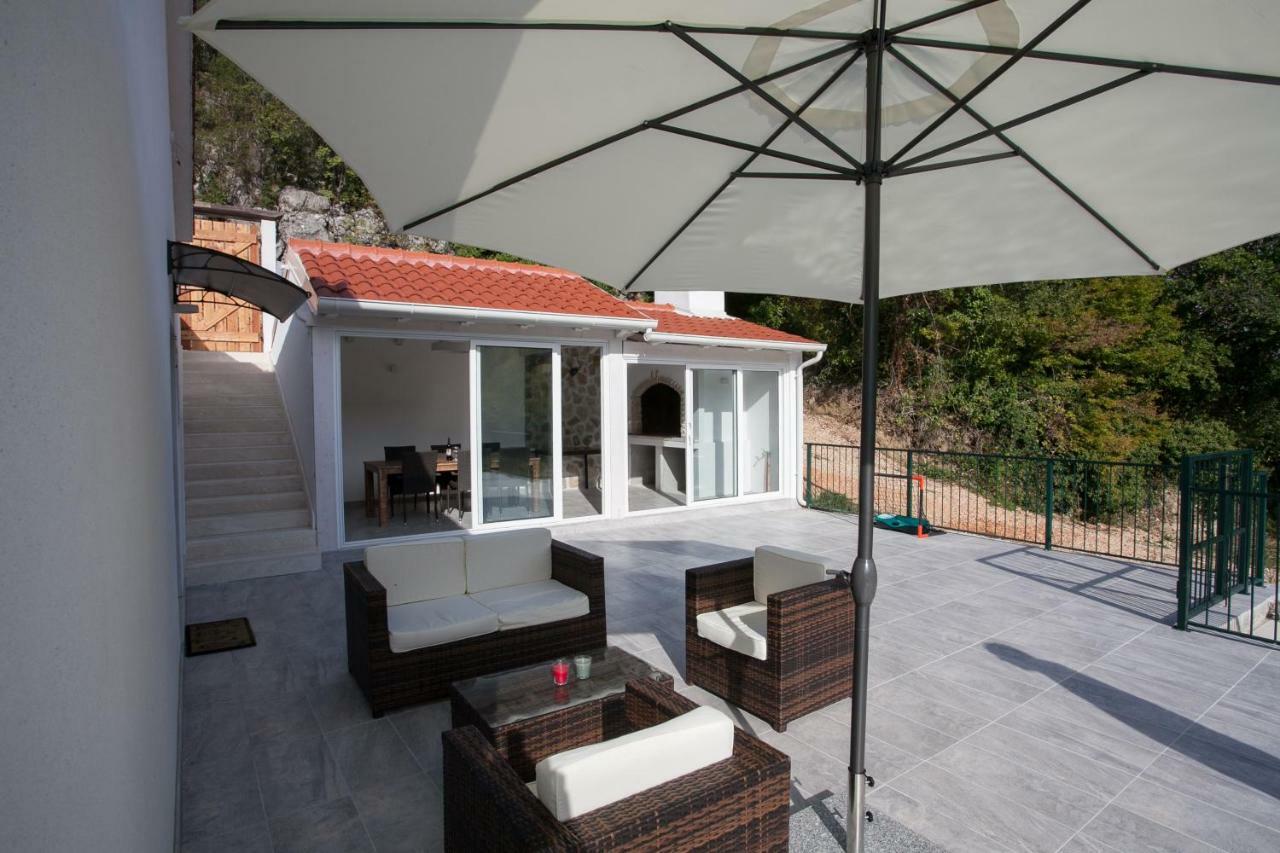 Villa Zrinka **** Svinisce 外观 照片