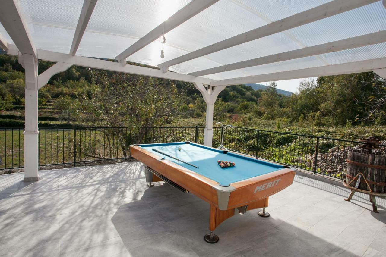 Villa Zrinka **** Svinisce 外观 照片