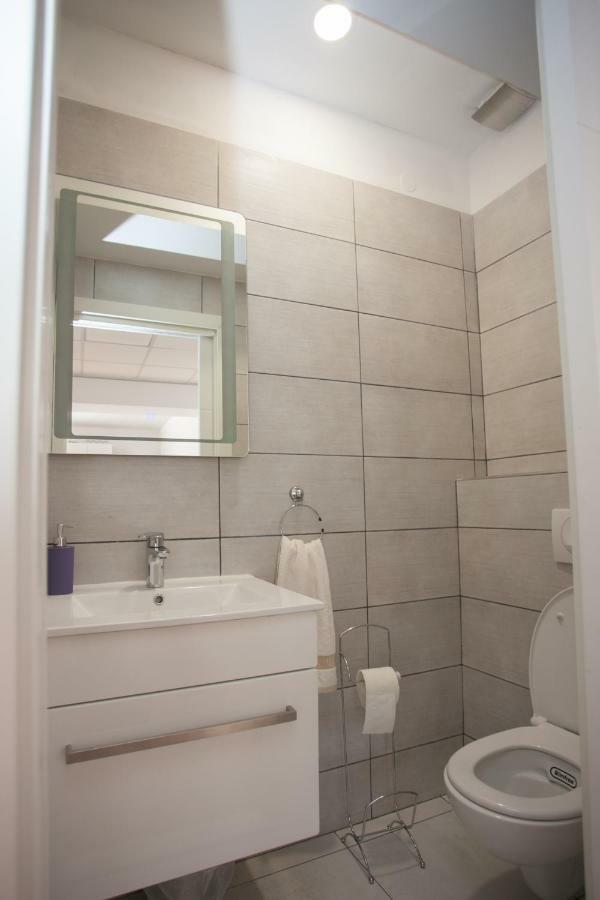 Villa Zrinka **** Svinisce 外观 照片
