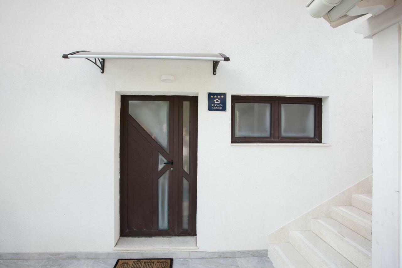 Villa Zrinka **** Svinisce 外观 照片