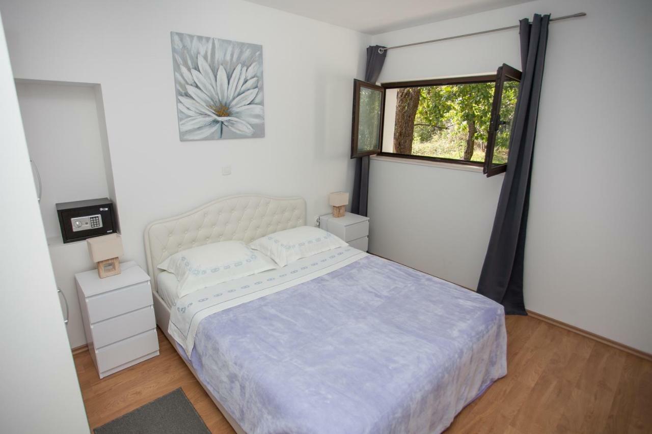Villa Zrinka **** Svinisce 外观 照片